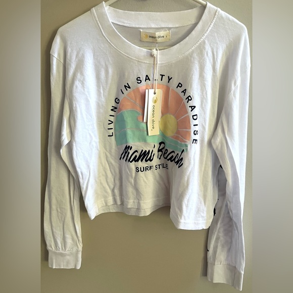 Ocean Drive Tops - Ocean Drive Miami Beach Long Sleeve Graphic Crop Top NWT